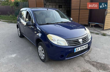 Хэтчбек Dacia Sandero 2009 в Мерефа