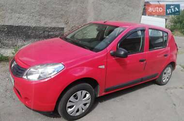 Хэтчбек Dacia Sandero 2010 в Житомире