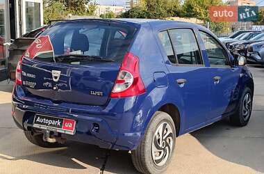 Хетчбек Dacia Sandero 2009 в  фото 7 Хетчбек Dacia Sandero 2009 в