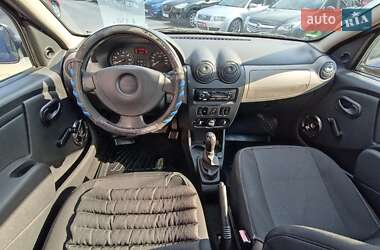 Хетчбек Dacia Sandero 2009 в  фото 16 Хетчбек Dacia Sandero 2009 в