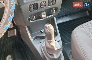 Хетчбек Dacia Sandero 2009 в  фото 19 Хетчбек Dacia Sandero 2009 в