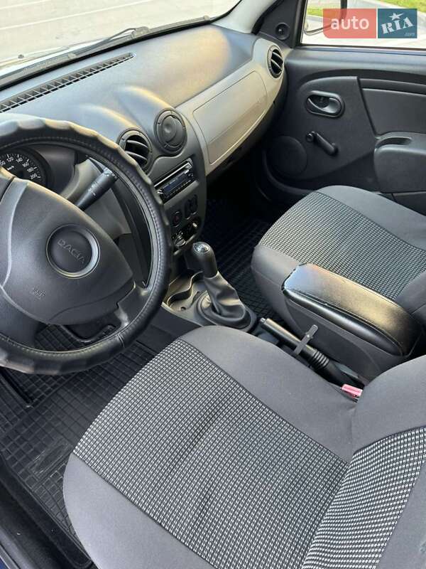 Хетчбек Dacia Sandero 2010 в Рівному