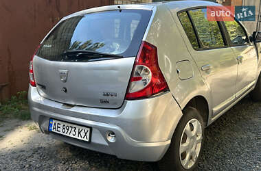 Хэтчбек Dacia Sandero 2009 в Полтаве