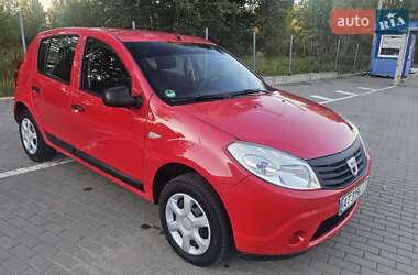 Хетчбек Dacia Sandero 2009 в Сумах