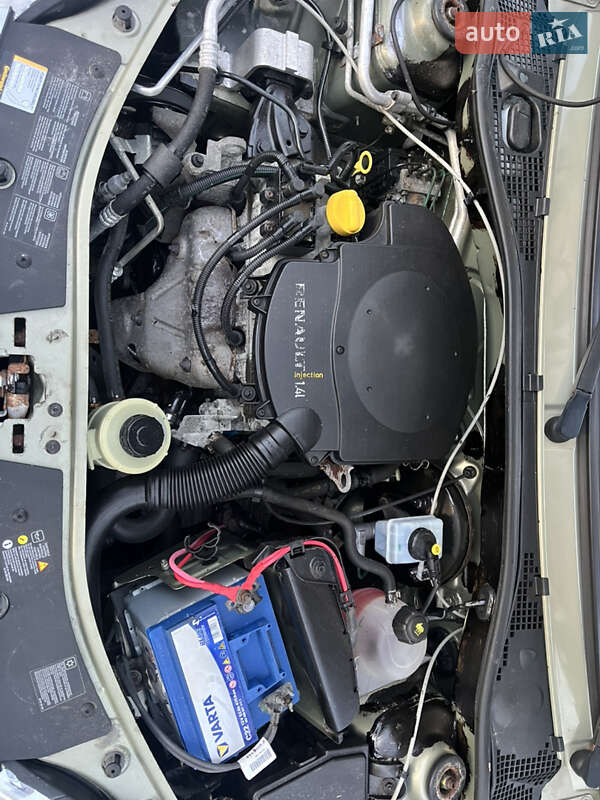 Хетчбек Dacia Sandero 2008 в Охтирці