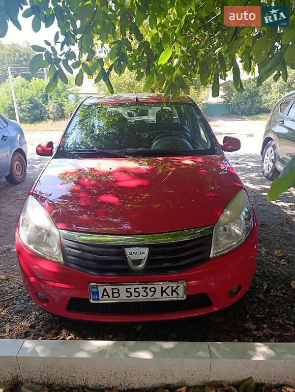 Хетчбек Dacia Sandero 2008 в Вінниці