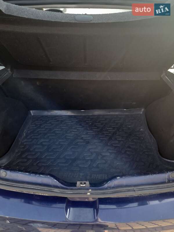 Хетчбек Dacia Sandero 2009 в Львові