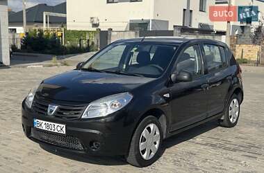 Хетчбек Dacia Sandero 2011 в Рівному