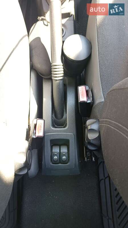 Хетчбек Dacia Sandero 2009 в Сумах