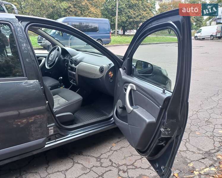 Хэтчбек Dacia Sandero 2010 в Ровно фото 5 Хэтчбек Dacia Sandero 2010 в Ровно
