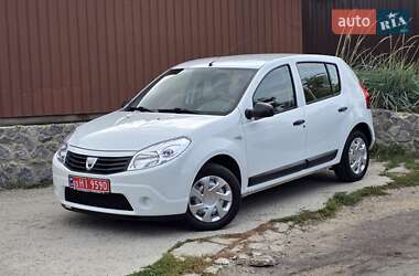 Хэтчбек Dacia Sandero 2009 в Полтаве