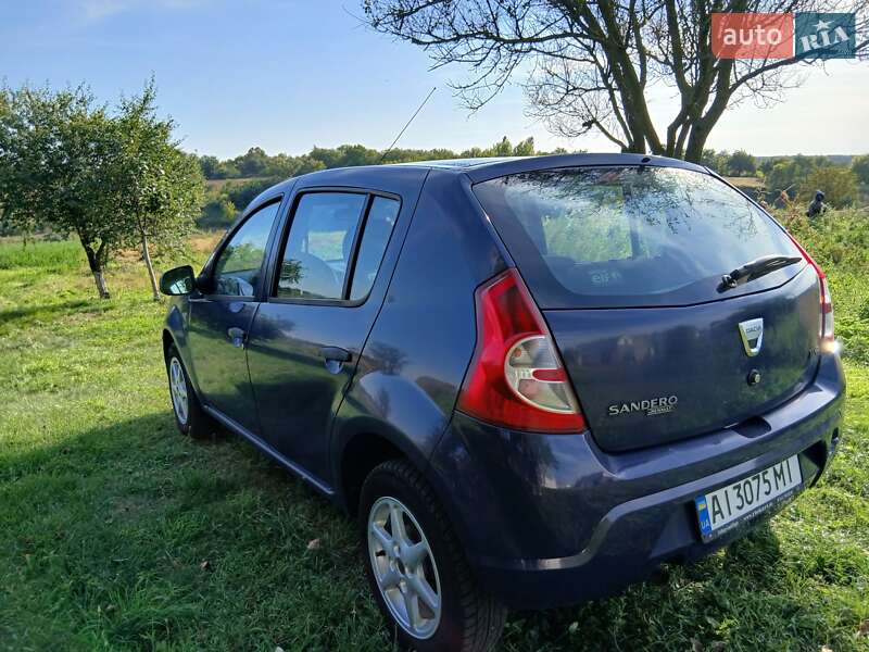 Хетчбек Dacia Sandero 2009 в Білій Церкві