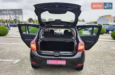 Хэтчбек Dacia Sandero 2015 в 