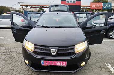 Хэтчбек Dacia Sandero 2015 в 