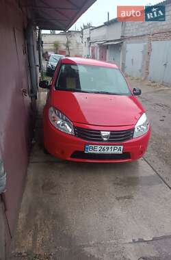 Хэтчбек Dacia Sandero 2009 в Николаеве