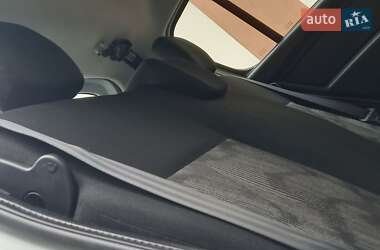 Хэтчбек Dacia Sandero 2009 в 