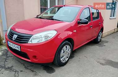 Хетчбек Dacia Sandero 2009 в Калинівці
