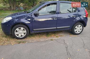Хетчбек Dacia Sandero 2009 в Кременчуці