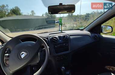 Хетчбек Dacia Sandero 2015 в  фото 7 Хетчбек Dacia Sandero 2015 в