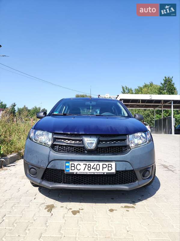 Хетчбек Dacia Sandero 2015 в Львові