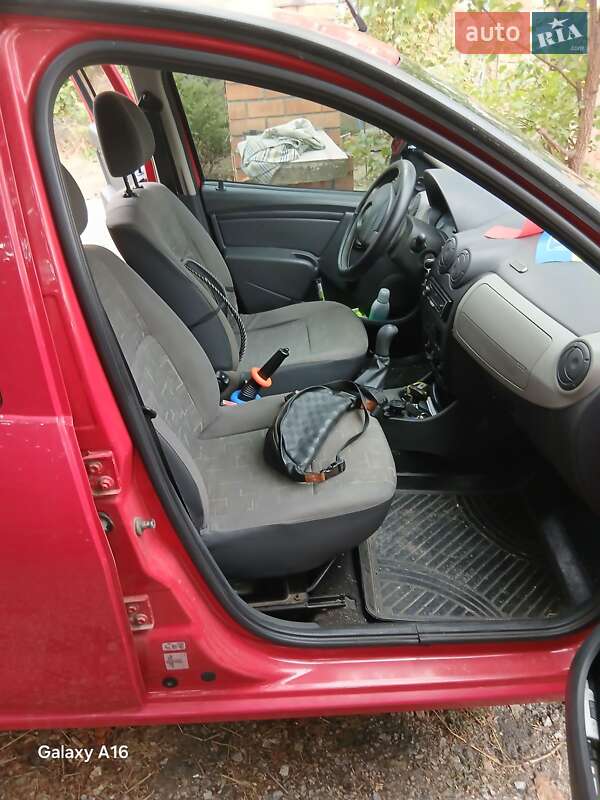 Хетчбек Dacia Sandero 2009 в Миколаєві фото 8 Хетчбек Dacia Sandero 2009 в Миколаєві