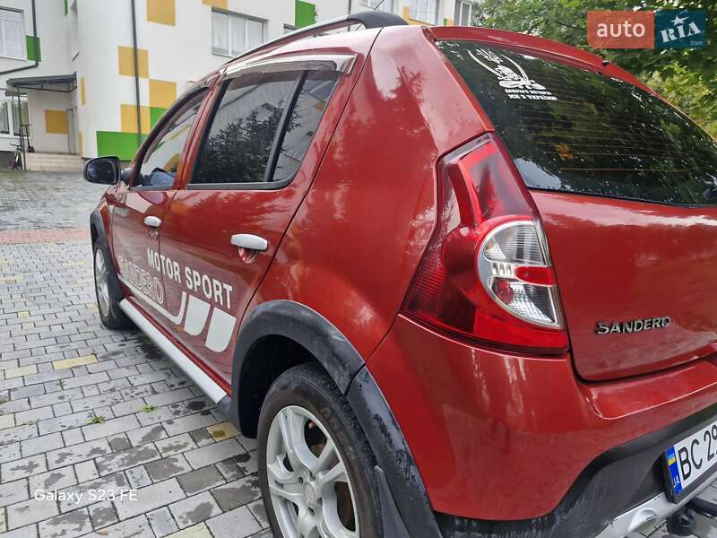 Хэтчбек Dacia Sandero 2012 в Тернополе