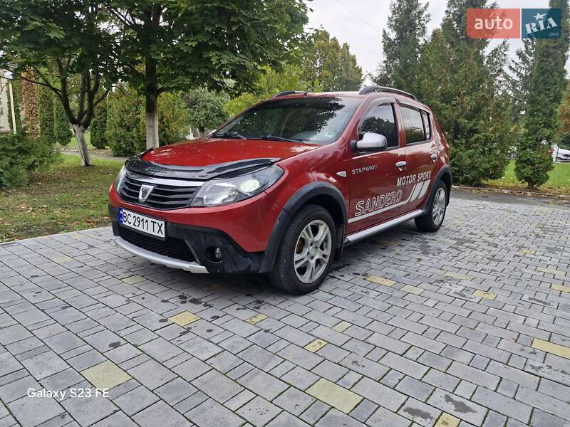Хэтчбек Dacia Sandero 2012 в Тернополе