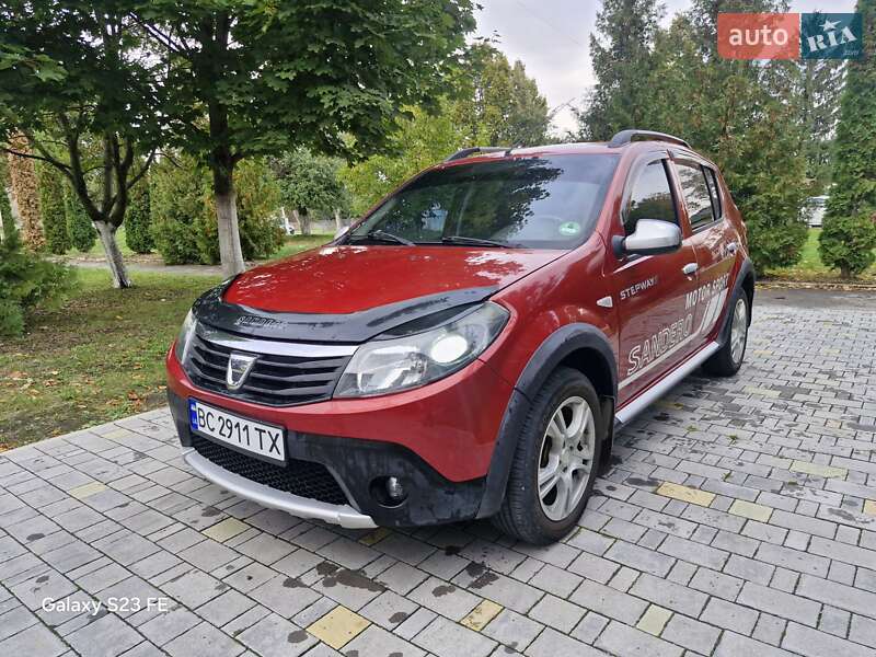 Хэтчбек Dacia Sandero 2012 в Тернополе