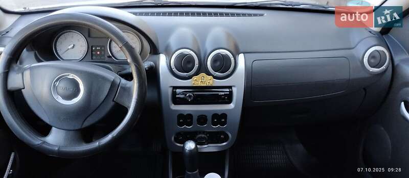 Хэтчбек Dacia Sandero 2008 в Запорожье фото 4 Хэтчбек Dacia Sandero 2008 в Запорожье