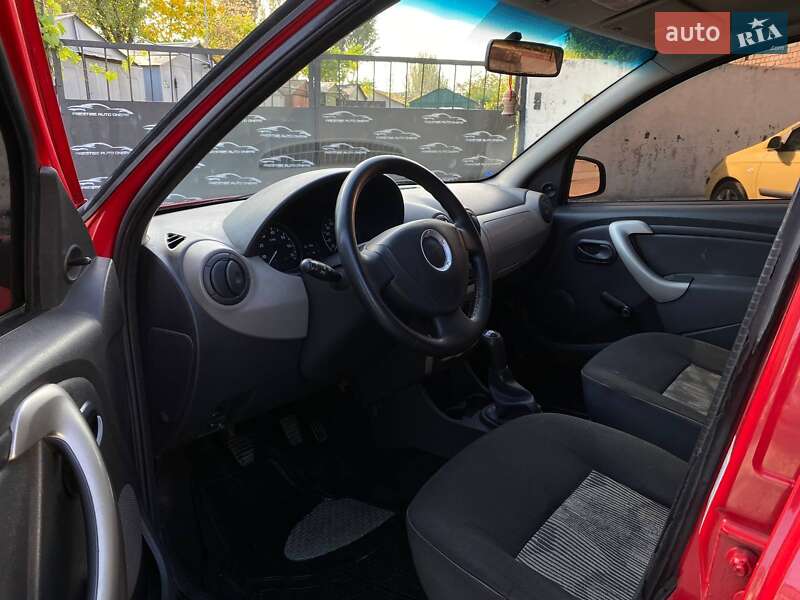 Хэтчбек Dacia Sandero 2009 в Днепре
