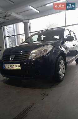 Хэтчбек Dacia Sandero 2012 в Полтаве
