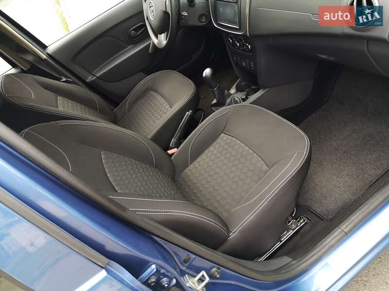 Хэтчбек Dacia Sandero 2013 в Киеве фото 16 Хэтчбек Dacia Sandero 2013 в Киеве