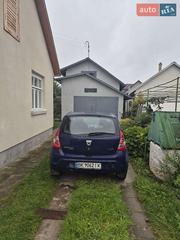 Хетчбек Dacia Sandero 2009 в Дубні фото 5 Хетчбек Dacia Sandero 2009 в Дубні