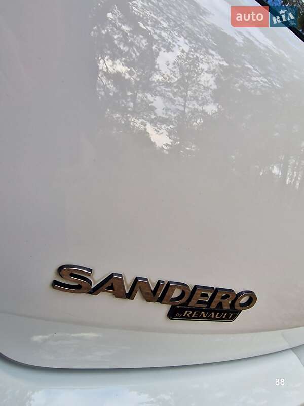 Хэтчбек Dacia Sandero 2009 в Полтаве