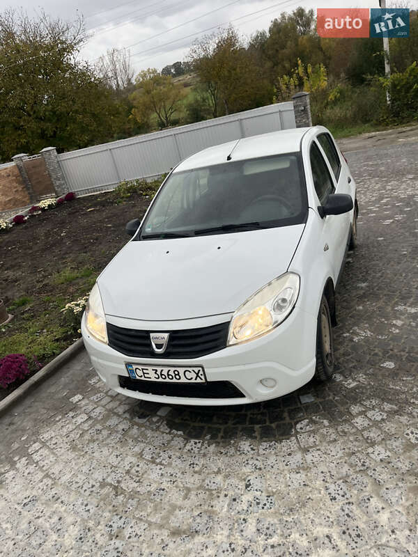 Хетчбек Dacia Sandero 2009 в Кіцмані