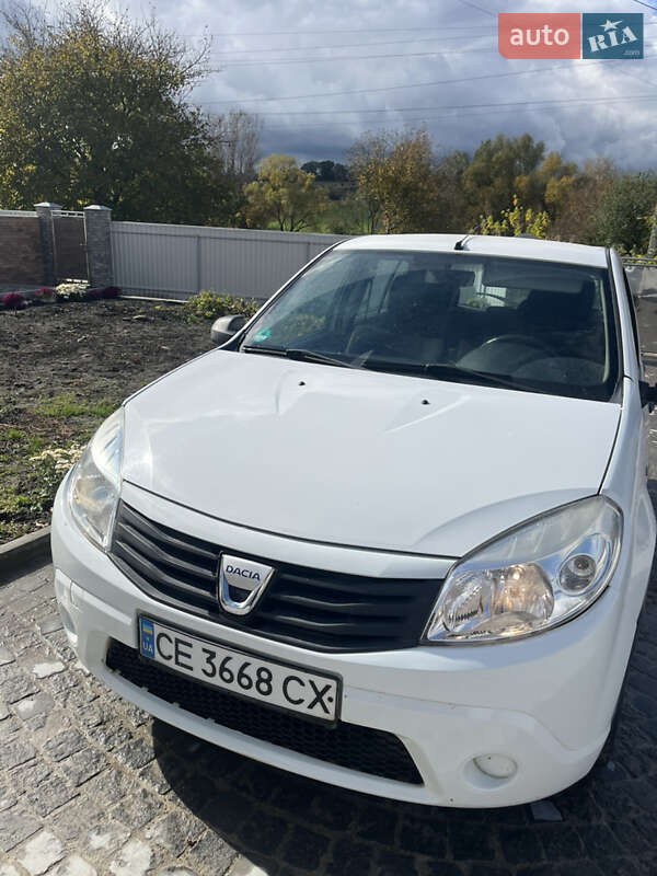 Хетчбек Dacia Sandero 2009 в Кіцмані