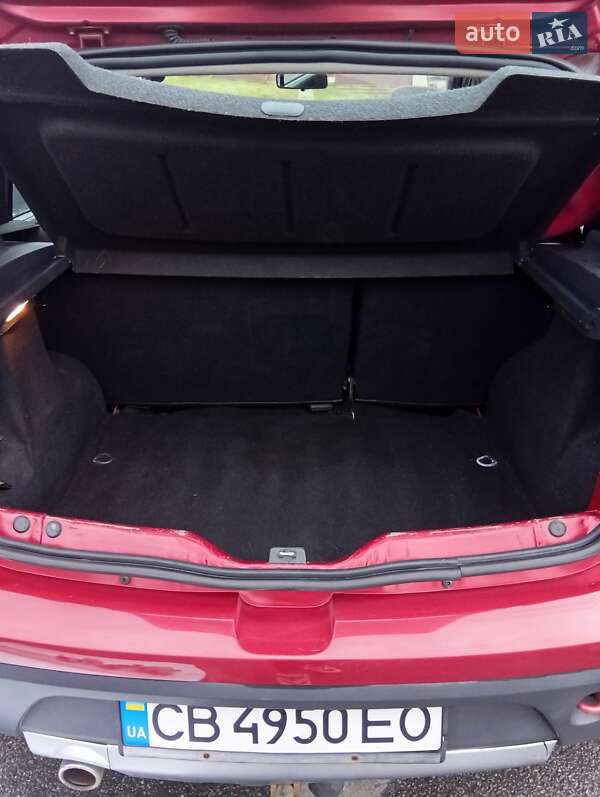 Хэтчбек Dacia Sandero 2011 в Чернигове