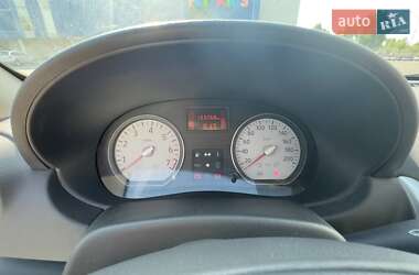 Хэтчбек Dacia Sandero 2009 в 