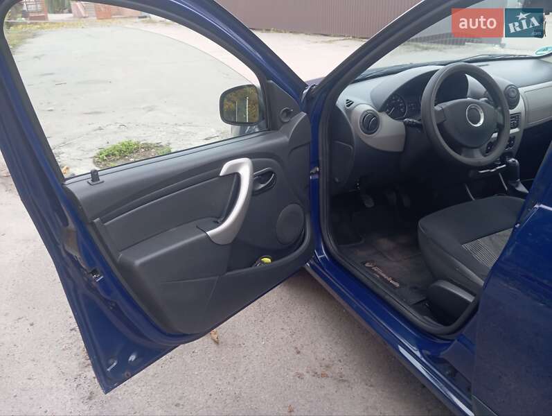 Хэтчбек Dacia Sandero 2009 в Калиновке