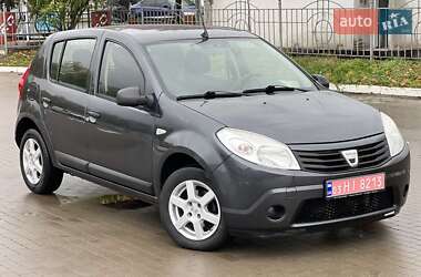 Хэтчбек Dacia Sandero 2009 в Сумах