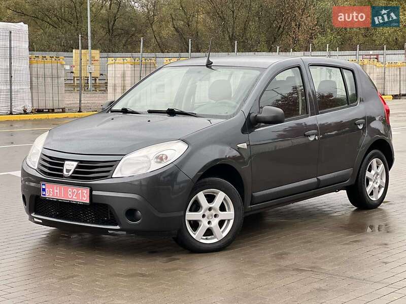 Хетчбек Dacia Sandero 2009 в Сумах фото 29 Хетчбек Dacia Sandero 2009 в Сумах