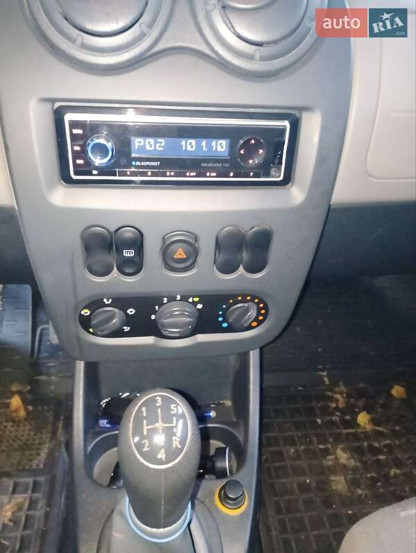 Хэтчбек Dacia Sandero 2008 в Днепре фото 9 Хэтчбек Dacia Sandero 2008 в Днепре