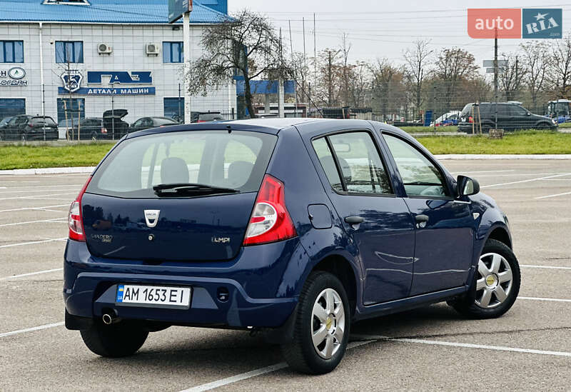Хетчбек Dacia Sandero 2009 в Житомирі фото 11 Хетчбек Dacia Sandero 2009 в Житомирі