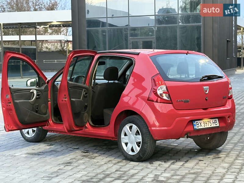 Хетчбек Dacia Sandero 2008 в Кам'янець-Подільському фото 7 Хетчбек Dacia Sandero 2008 в Кам'янець-Подільському