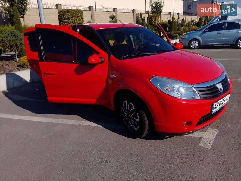 Хэтчбек Dacia Sandero 2009 в Запорожье фото 10 Хэтчбек Dacia Sandero 2009 в Запорожье