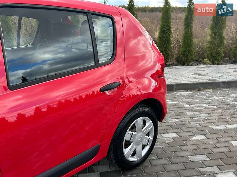 Хэтчбек Dacia Sandero 2009 в Луцке фото 7 Хэтчбек Dacia Sandero 2009 в Луцке