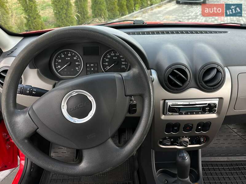 Хэтчбек Dacia Sandero 2009 в Луцке фото 17 Хэтчбек Dacia Sandero 2009 в Луцке