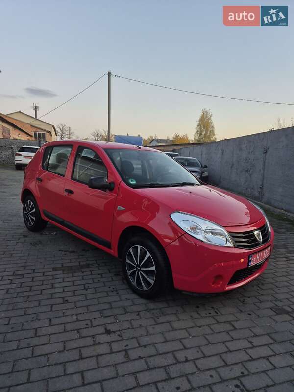 Хэтчбек Dacia Sandero 2009 в Киверцах фото 6 Хэтчбек Dacia Sandero 2009 в Киверцах