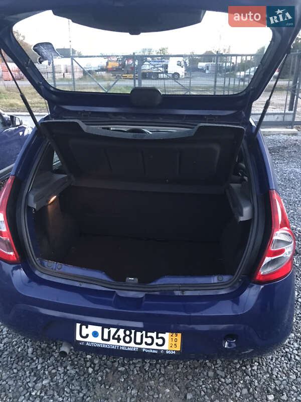 Хэтчбек Dacia Sandero 2009 в Львове фото 4 Хэтчбек Dacia Sandero 2009 в Львове