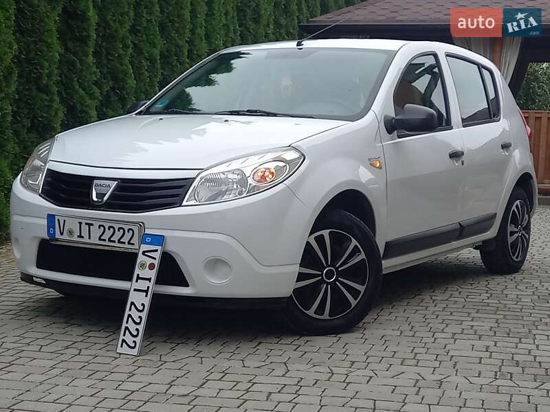 Хэтчбек Dacia Sandero 2009 в Самборе фото 10 Хэтчбек Dacia Sandero 2009 в Самборе